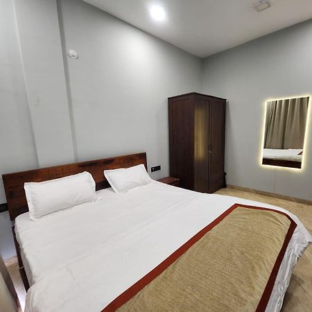 Genz Villa Ll Swimming Pool Ll Ac Ll Bbq Ll 2Bhk Lonavala Buitenkant foto